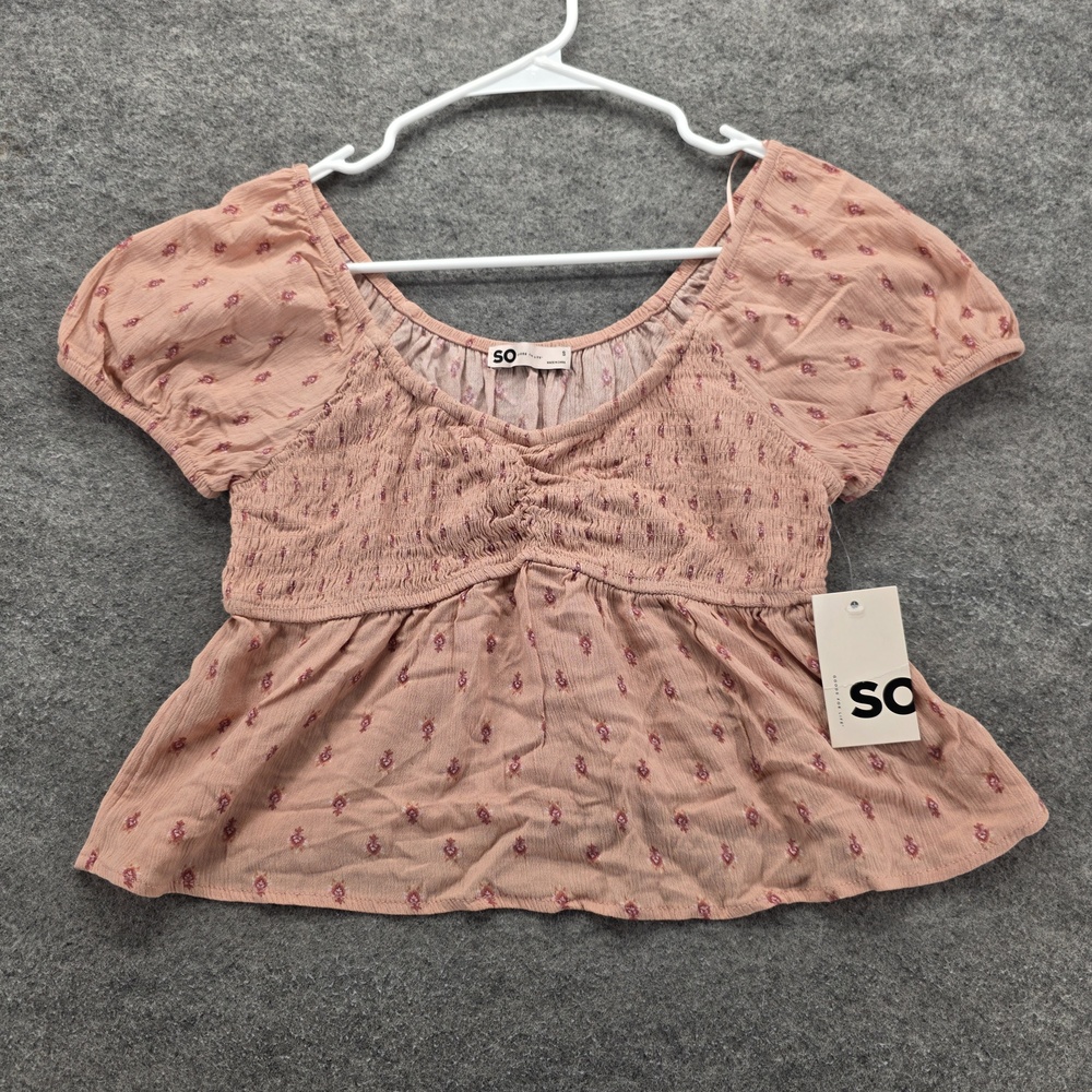 SO Smocked Bodice Peasant Top Womens Small Mauve Pink Floral Short Sleeve NWT